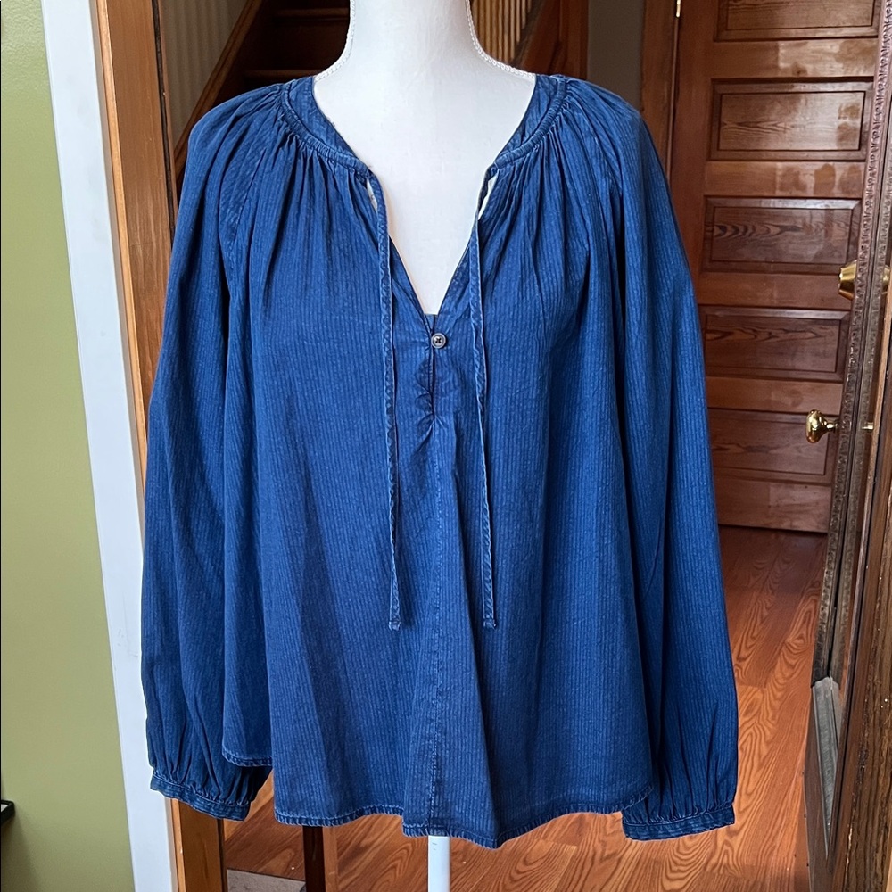 a.n.a. NWT Chambray Long Sleeved Top 100% Cotton Oversized Loose Fit and Flowy